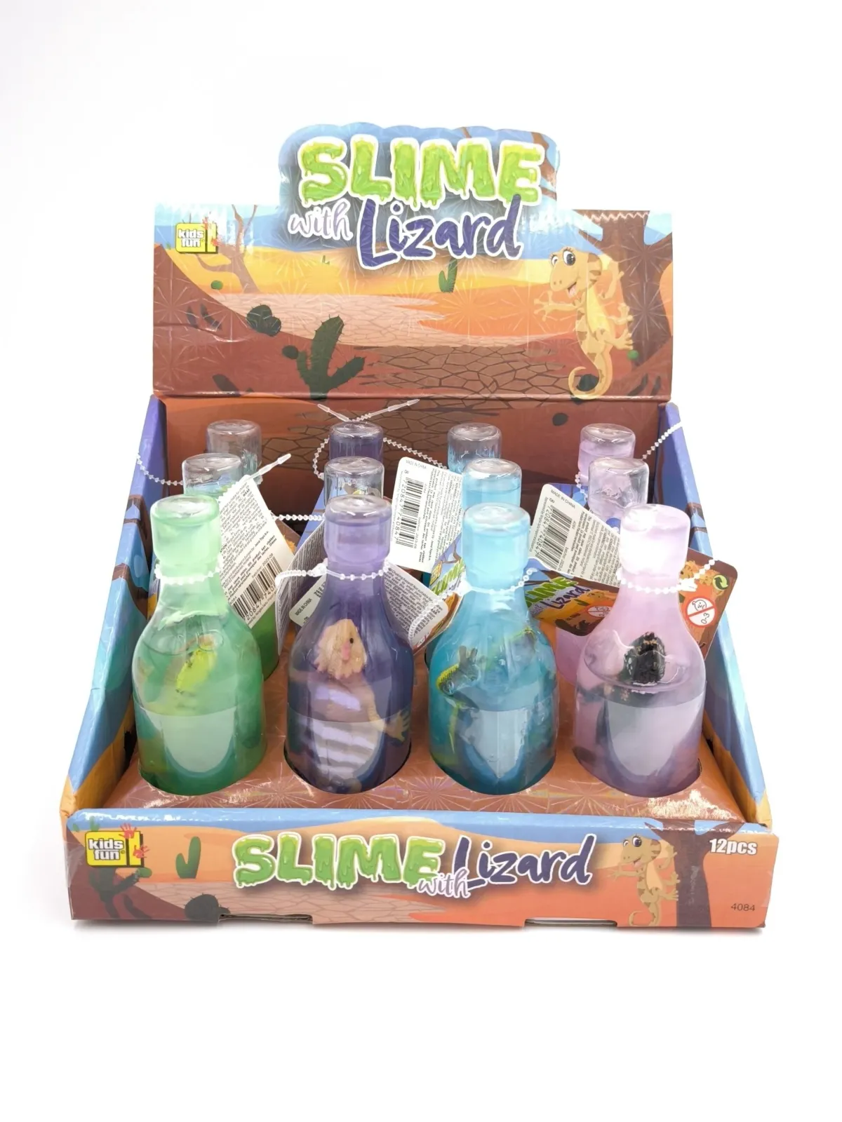 Slaimas su driežo figūrėle